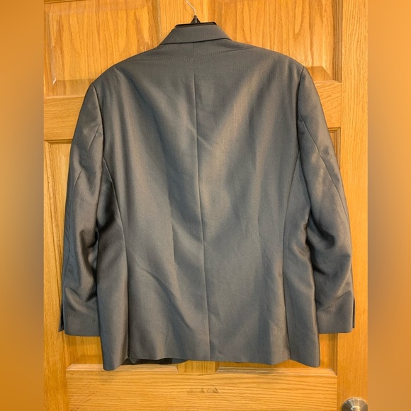 Calvin Klein Men's Sport Coat Blazer Two Button Gray Herringbone Poly Blend 40S - Picture 2 of 8